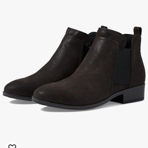 NWT MIA Noreen Black Brus booties short boots 8.5M